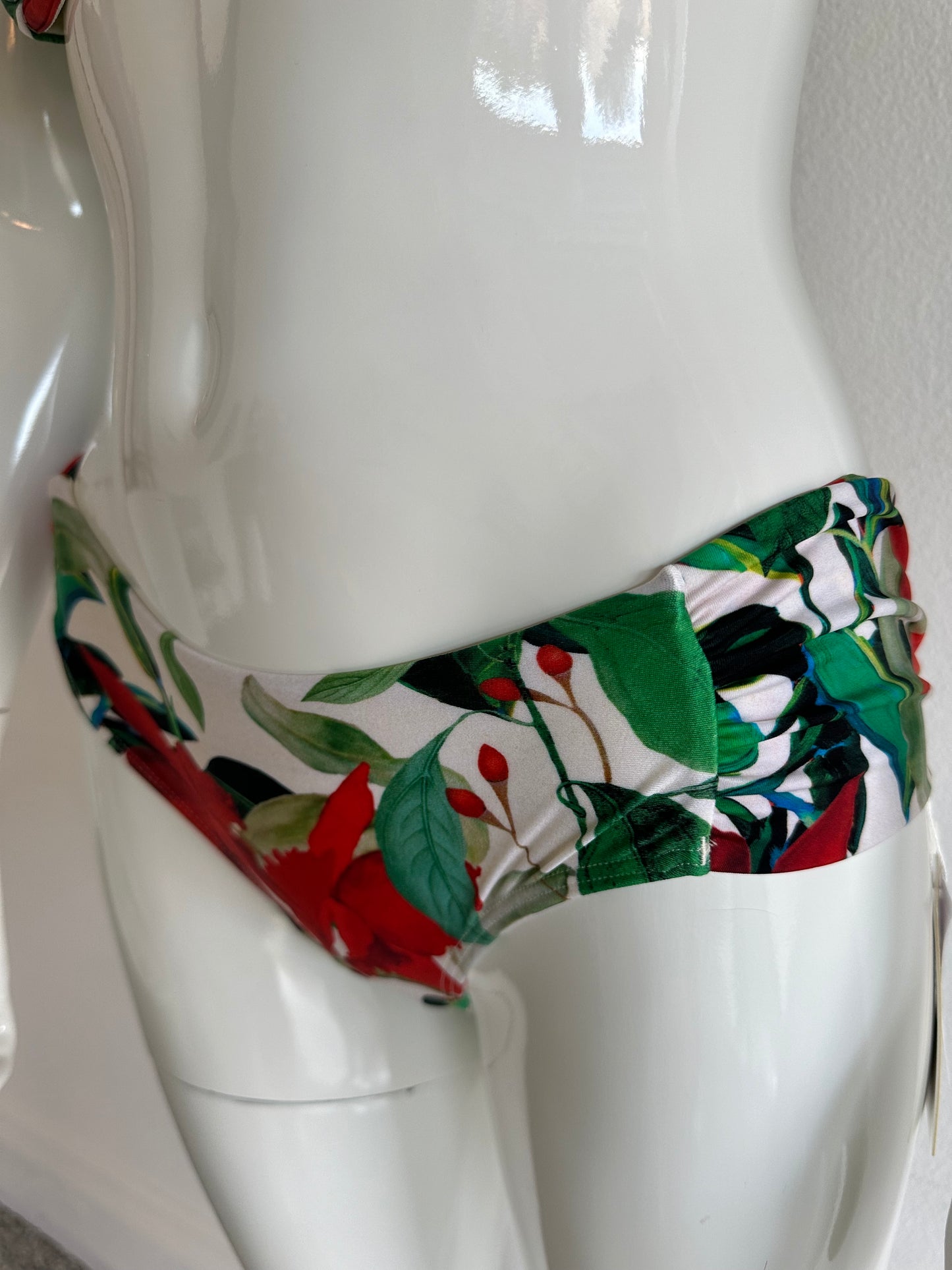 Bikini India Red Bottom