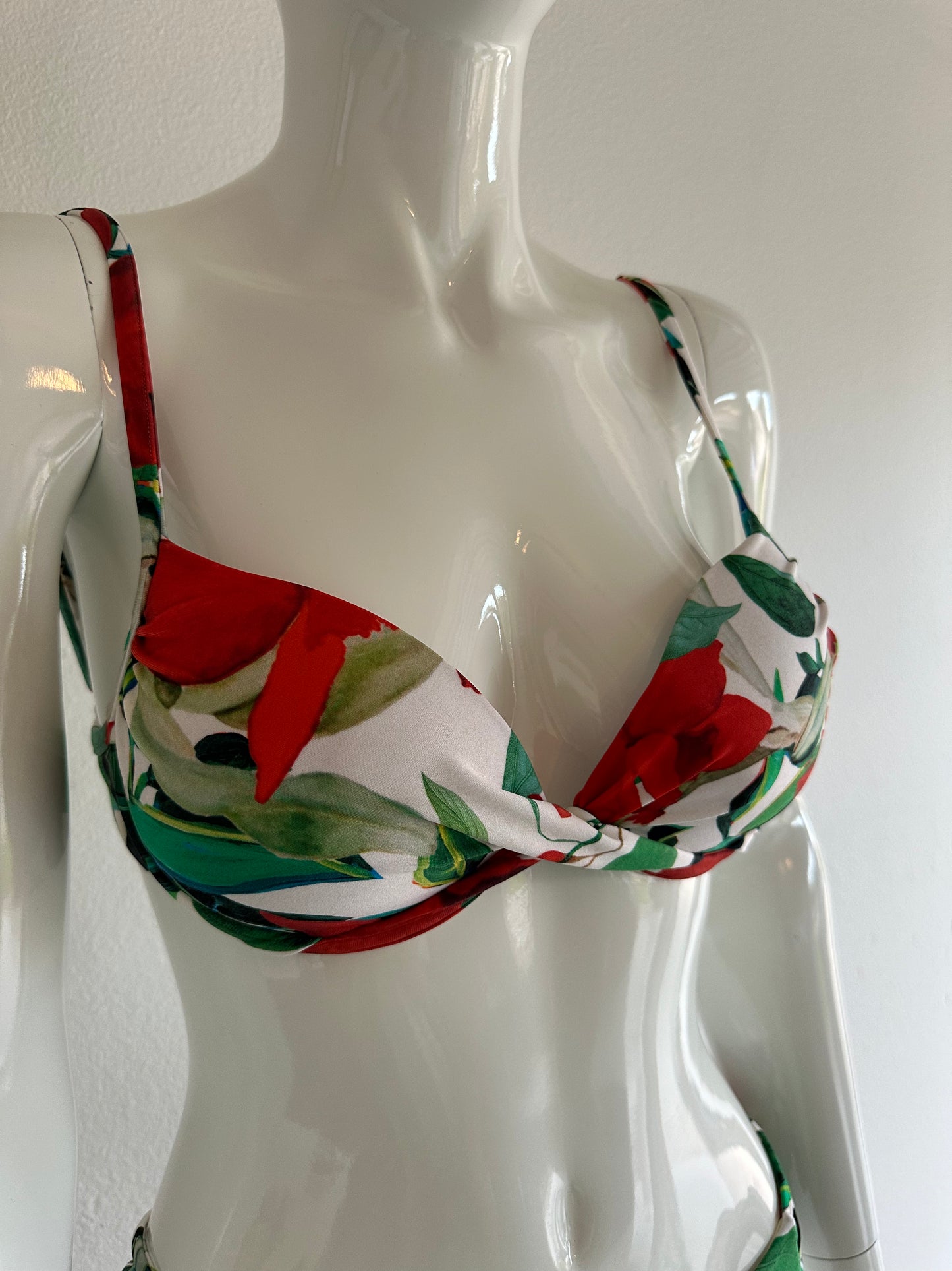 Bikini India Red Top